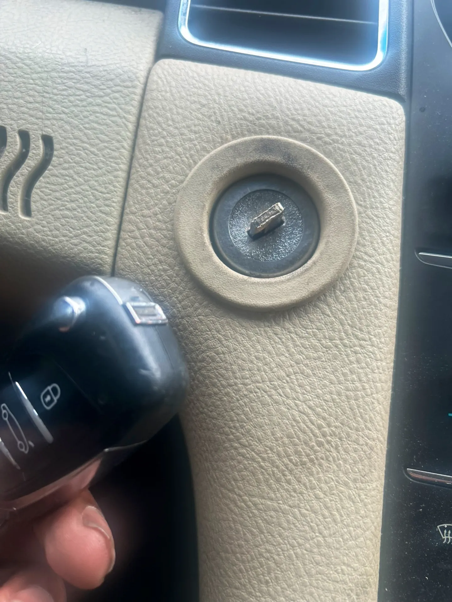 Locksmith  Van  Or  Work  Truck